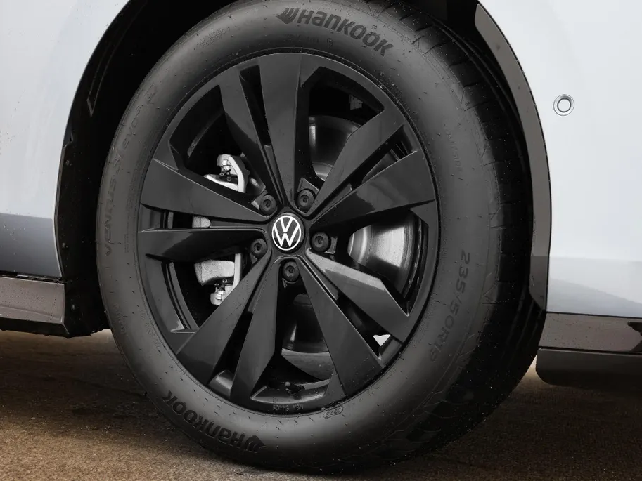 Volkswagen ID.7 Limited Edition 59 kWh accu, 204 PK · Achteruitrijcamera · Draadloze telefoonlader · Sfeerverlichting · Rondomzichtcamera · Voorraad OUTLET · Prijs is inclusief inruilpremie ·