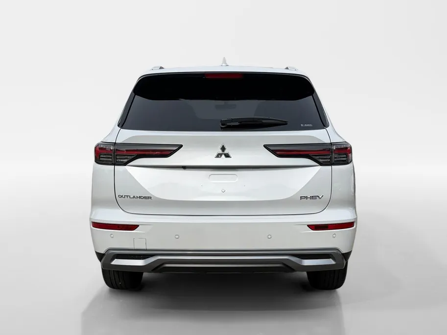 Mitsubishi Outlander 2.4 PHEV Intense + | Modeljaar 2026 | 6000 EURO Korting | Direct leverbaar | Rondom camera | Stoel stuur verwarming |