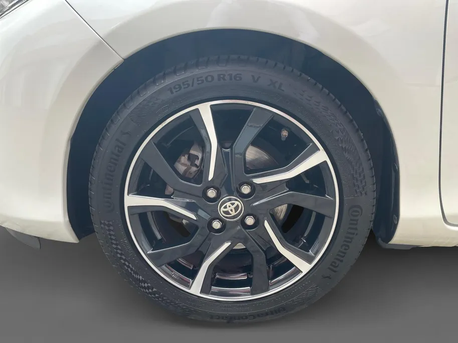 Toyota Yaris 1.0 VVT-i Trend | Bi-Tone| Climate control| Achteruitrijcamera| Snelheidsbegrenzer| Bluetooth|