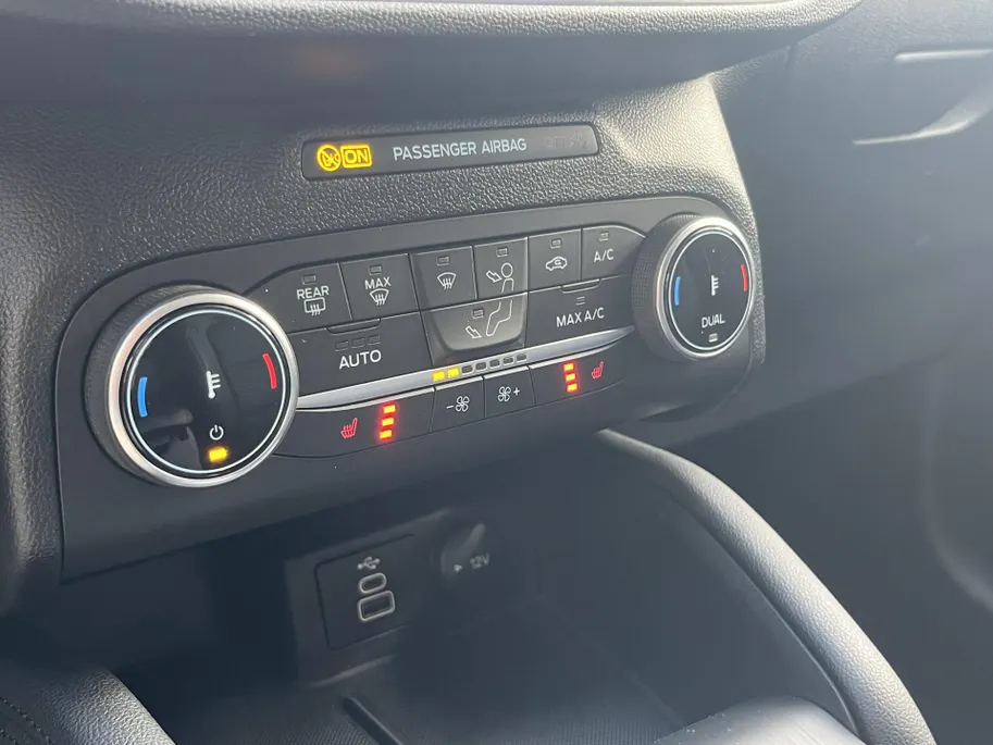 Ford Kuga 2.5 PHEV Titanium STOELVERWARMING.