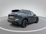 Volkswagen Tiguan 1.5 eHybrid R-Line Edition Massagefunctie · Camera + Parkeersensoren