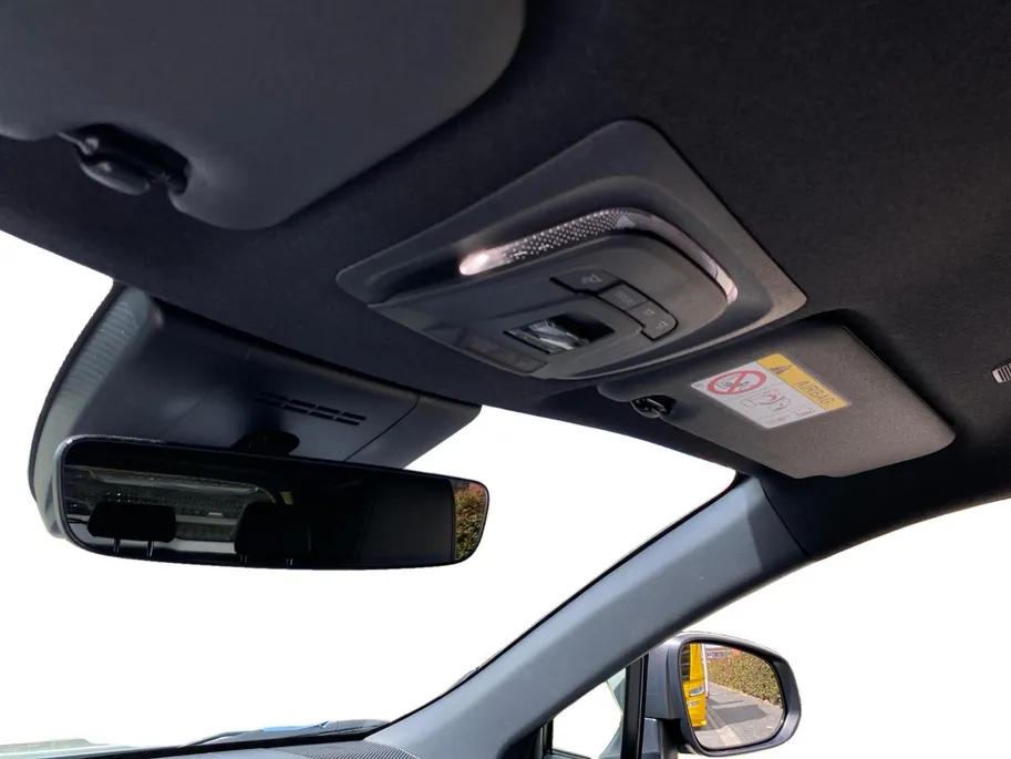 Toyota Corolla Cross Hybrid 140 Style Stoel-/stuurverwarming | CarPlay | Elektr. kofferklep | Camera | NL Auto | etc.
