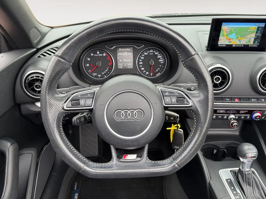 Audi A3 Cabriolet 1.4 TFSI CoD Sport Pro Line S *Automaat*Navigatie*Parkeersensoren*Climate Control*Cruise Control*Stoel/nekverwarming*All Season Banden*LM. Velgen*Zeer nette auto!