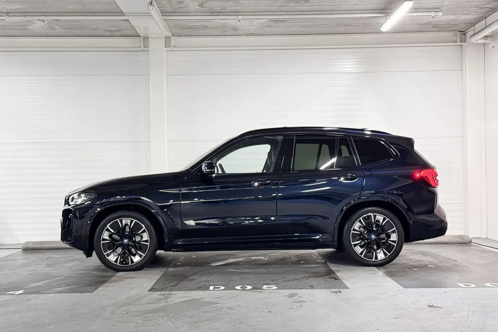 BMW iX3 High Executive