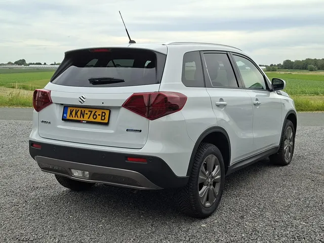 Suzuki Vitara 1.4 Boosterjet Smart Hybrid Select NAVI | PDC | CRUISE | rijklaarprijs !!