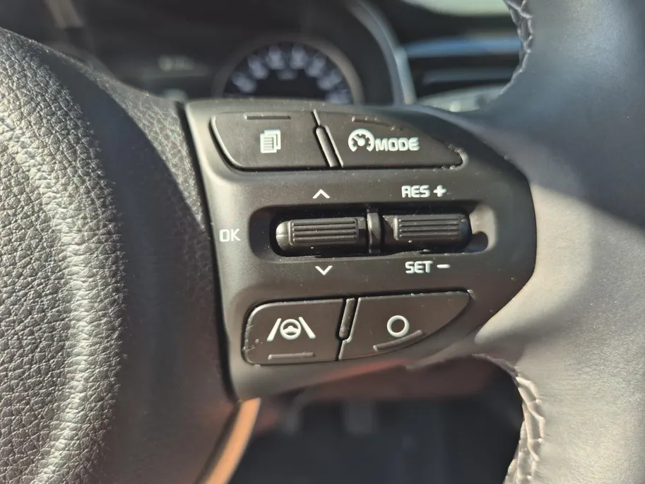 Kia Stonic 1.0 T-GDi MHEV DynamicPlusLine | Airco | Navi | Camera | LM Velgen | Privacy Glass |