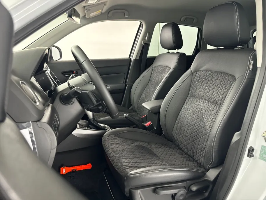 Suzuki Vitara 1.4 Boosterjet Smart Hybrid Style Automaat | Leder/Alcantara | Adaptieve Cruise Control | Apple Carplay/Android Auto