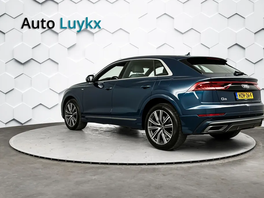 Audi Q8 55 TFSI-e quattro S-Line | Panoramadak | Luchtvering | 21'' L.M. Velgen | SoH 100%
