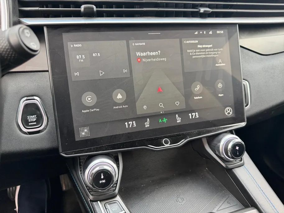 Lynk & Co 01 1.5 | Panoramadak | Stoelverwarming | Dodehoekdetectie | Elektronische bestuurdersstoel met geheugenfunctie | elek. kofferbak |