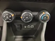Renault Clio 1.0 TCe 90 GPF evolution AIRCO CRUISE CONTROLE APPLE CARPLAY ANDROID AUTO 5 DEURS 12 MAANDEN GARANTIE ZEER MOOIE AUTO DEALER ONDERHOUDEN