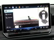 Volkswagen Tiguan 1.5 eHybrid 204pk DSG R-Line Edition · Panoramadak · 360 Camera · Inklap. Trekhaak · Matrix LED · Stuur- & Stoelverwarming + Massage · Achterbank verwarmd · Garantie t/m 09-10-2030 of 100.000km