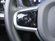Volvo V60 2.0 T6 Plug-in hybrid AWD Plus Dark | Nappaleder | Trekhaak | HK audio | Schuifdak | Stuur-/stoelverwarming | Adap. Cruise | Dodehoek detectie | Geheugenstoelen | 360 Camera |