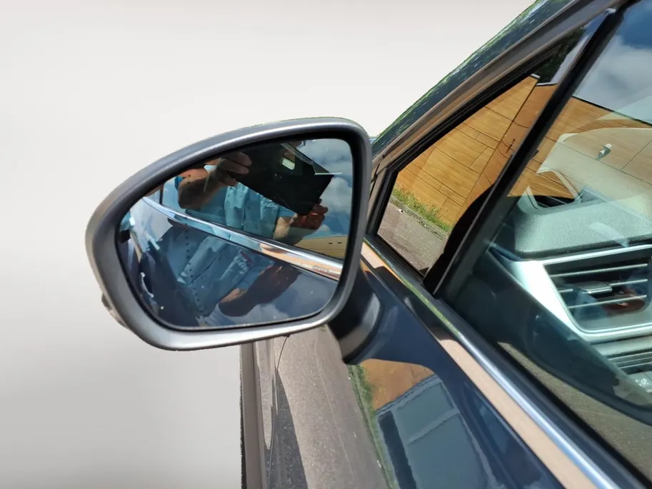 Renault Captur 1.6 E-Tech Hybrid 145 Intens Apple Carplay/Android Auto , electronic climate controle , camera , parkeersensor , lm velgen , navi , cruise , tel , usb.