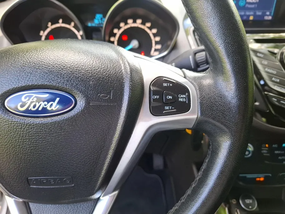 Ford B-MAX 1.0 EcoBoost Titanium | VERWARMDE VOORRUIT | NAV | AIRCO | 1 JAAR BOVAG GARANTIE | TELEFOON |