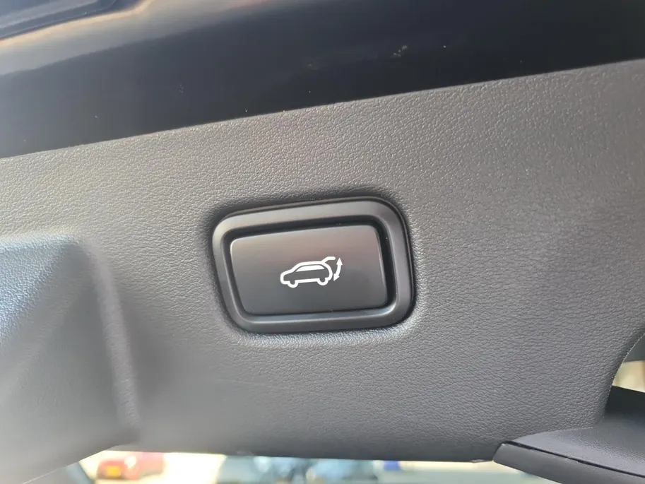 Kia EV6 GT-Line AWD 77.4 kWh | Schuifdak | Rondom Camera | Stoel verwarming en ventilatie | Elektrisch bedienbare voorstoelen | Meridian audio