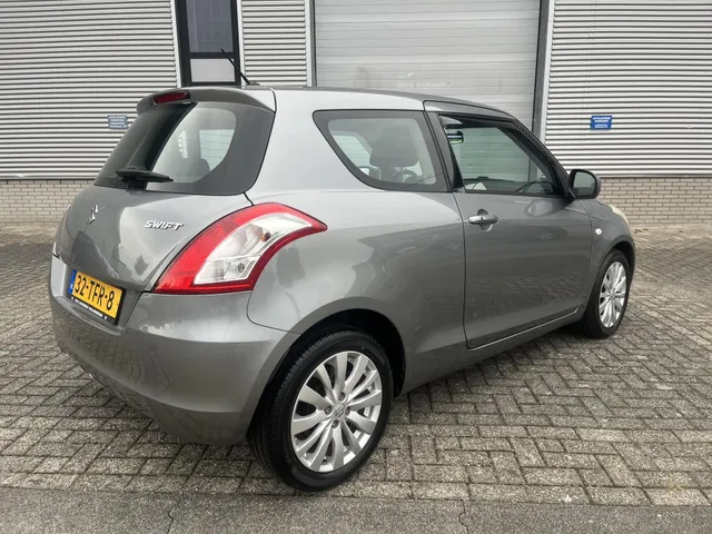 Suzuki Swift 1.2 Exclusive EASSS Meest Luxe uitvoering| Dealer onderhouden|1 jaar garantie!!!| Rijklaarprijs