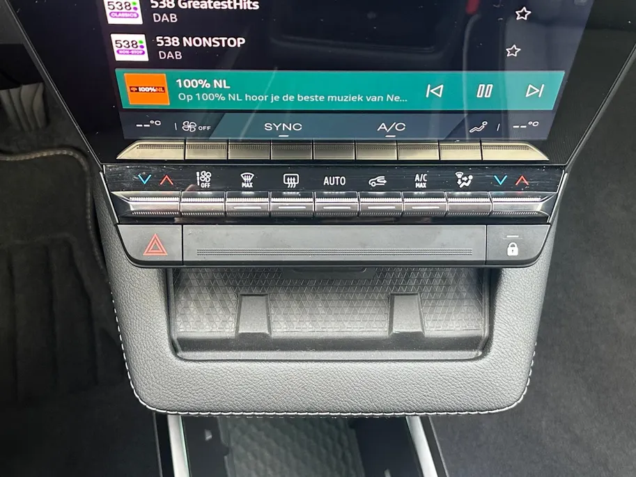Renault Scénic E-Tech EV60 comfort range techno | 100% Elektrisch | 60 kWh Accu | Comfort Range | Techno Uitvoering | Tot ca. 430 km Actieradius (WLTP) | Google Navigatie | Adaptive Cruise Control | Achteruitrijcamera | Apple CarPlay & Android Auto | Snelladen | Warmtep