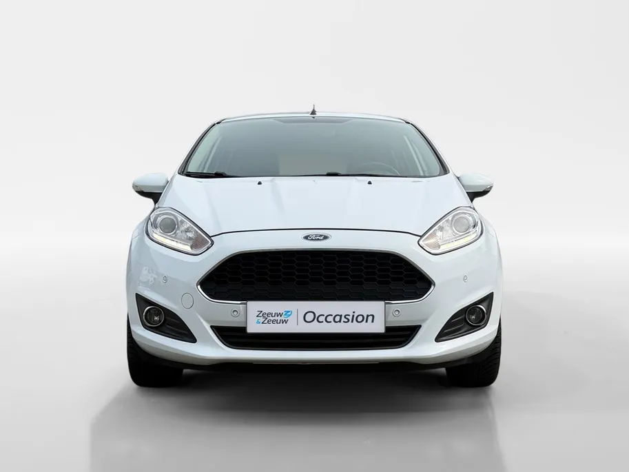 Ford Fiesta 1.0 Style Ultimate | Dealer onderhouden | NL auto | Navigatie | Parkeersensoren voor en achter | Achteruitrijcamera | 15' lichtmetalen velgen | Airco | Cruise control | Bluetooth | Privacy glas | Bovag garantie |
