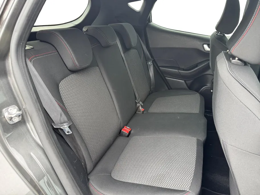 Ford Fiesta 1.0 EcoBoost ST-Line | NL auto | Cruise control | Voorruitverwarming | Navigatie | Apple carplay & Android auto | B&O audio | 17' lichtmetalen velgen | Bovag garantie |