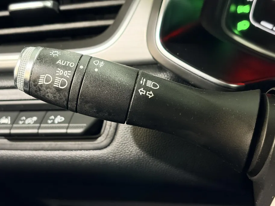 Renault Captur 100PK TCe Edition One | Trekhaak | Bose Audio | 360 Camera | Climate Control | Cruise Control | Apple CarPlay/Android Auto |