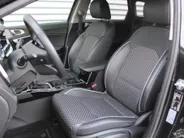 Kia Ceed Sportswagon 1.5 T-GDi DynamicPlusLine | Stoel- & stuurverwarming | Camera | Clima | Cruise adapt. | LED | Navi | Elek. achterklep | 16' LM |