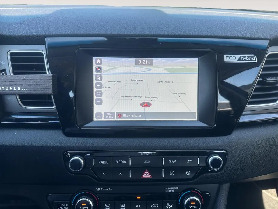 Kia Niro 1.6 GDi Hybrid DynamicLine | Trekhaak | Carplay | Automaat | Camera |