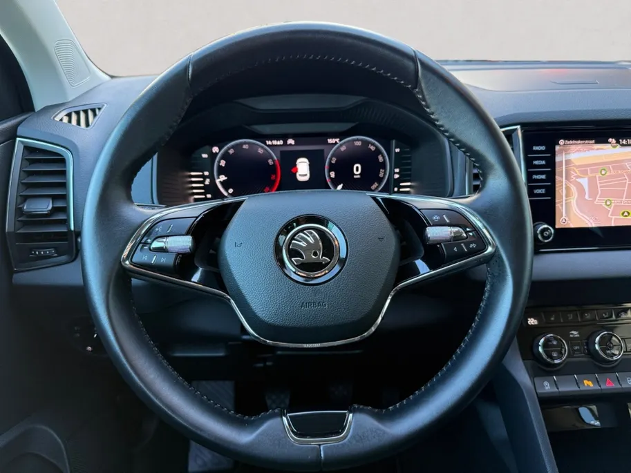 Škoda Karoq 1.0 TSI Business Edition | camera | PDC voor + achter | digitaal