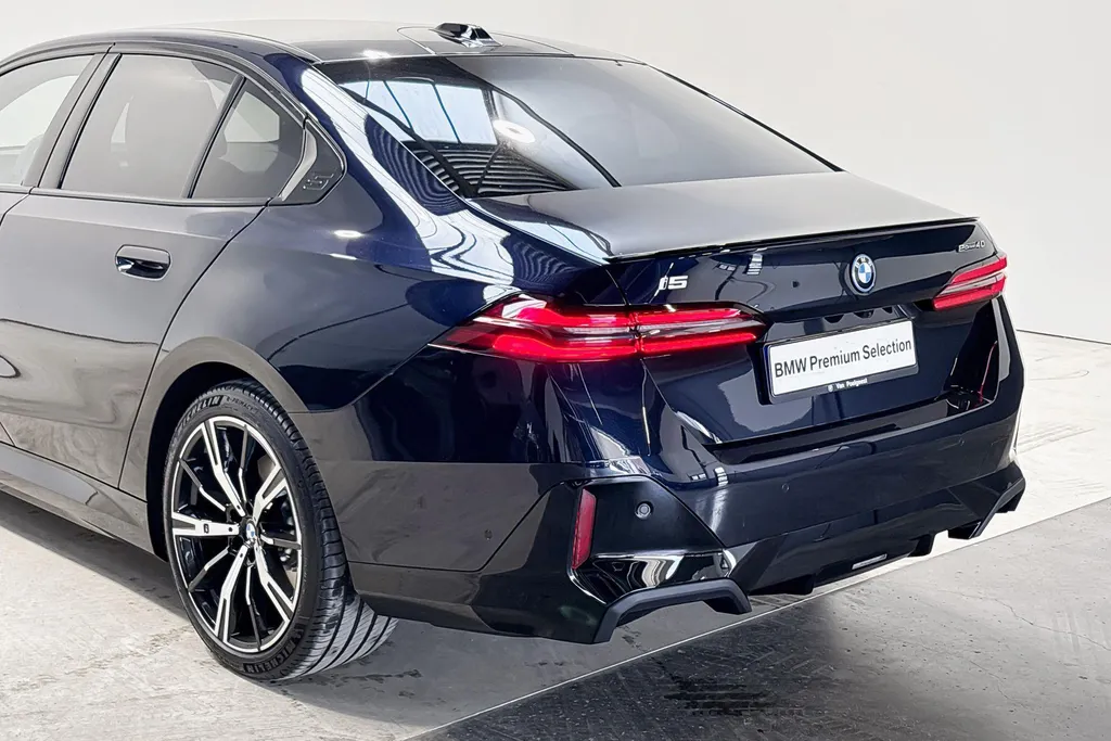 BMW i5 Sedan eDrive40 Innovation Pack M Sportpakket Pro