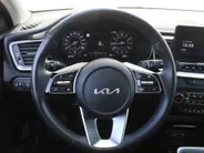 Kia Ceed 1.0 T-GDi DynamicPlusLine | Stuur-/stoelverwarming | Camera | Draadloos laden | LED | Dodehoek detectie | 16' LM |