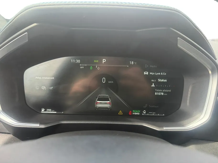 Lynk & Co 01 1.5 | Automaat | Panorama Dak | 360* Camera | Stoelverwarming | Apple Carplay/Android Auto | DAB | Climate Control | Cruise Control | Navigatie
