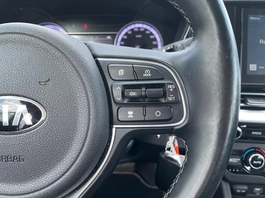 Kia Niro 1.6 GDi PHEV DynamicLine | Climate control | Adaptive cruise control | Stoel + stuur verwarming