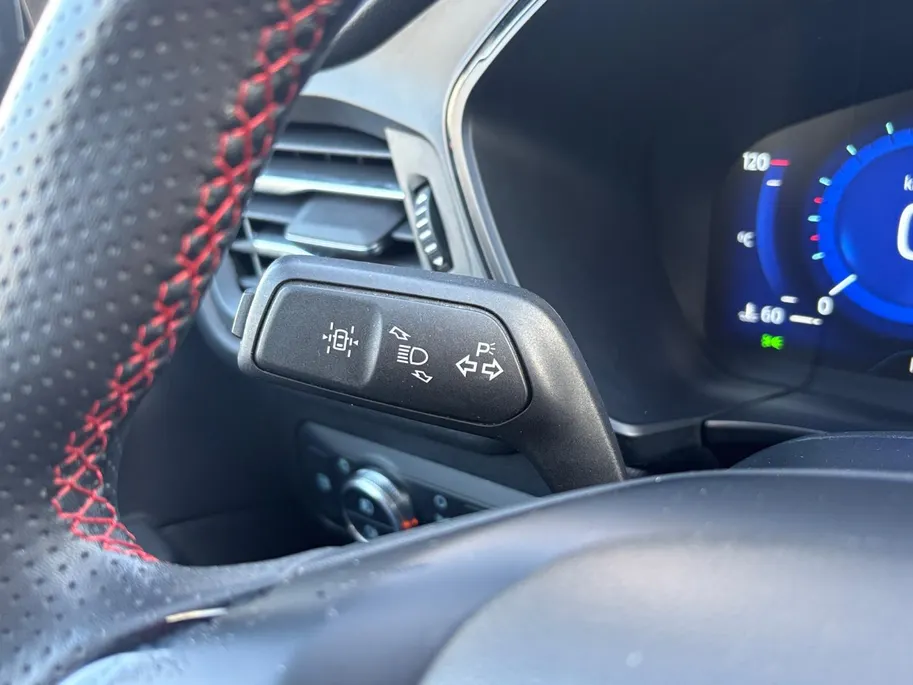 Ford Kuga 2.5 PHEV ST-Line | Driver Assistance Pack | Achteruitrijcamera | Privacy glass | Apple/Android Carplay | 12 maanden garantie! |