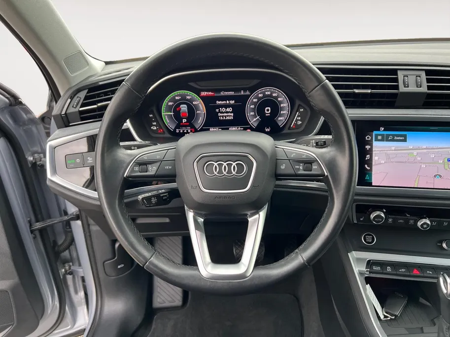 Audi Q3 Sportback 45 TFSI e Advanced Edition HYBRID |AUTOMAAT | NAVIGATIE |360 CAMERA | PARK ASSIST | DIGITAL DASHBOARD | ELEK. ACHTERKLEP | ADAPTIVE CRUISE | 1 JAAR GARANTIE
