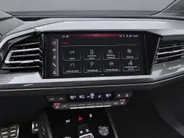 Audi Q4 Sportback e-tron 40 S edition 77 kWh 204pk · Camera · Sonos Audio · Keyless · Elek. Achterklep · Navigatie · Stoelverwarming · 20'' Inch ·