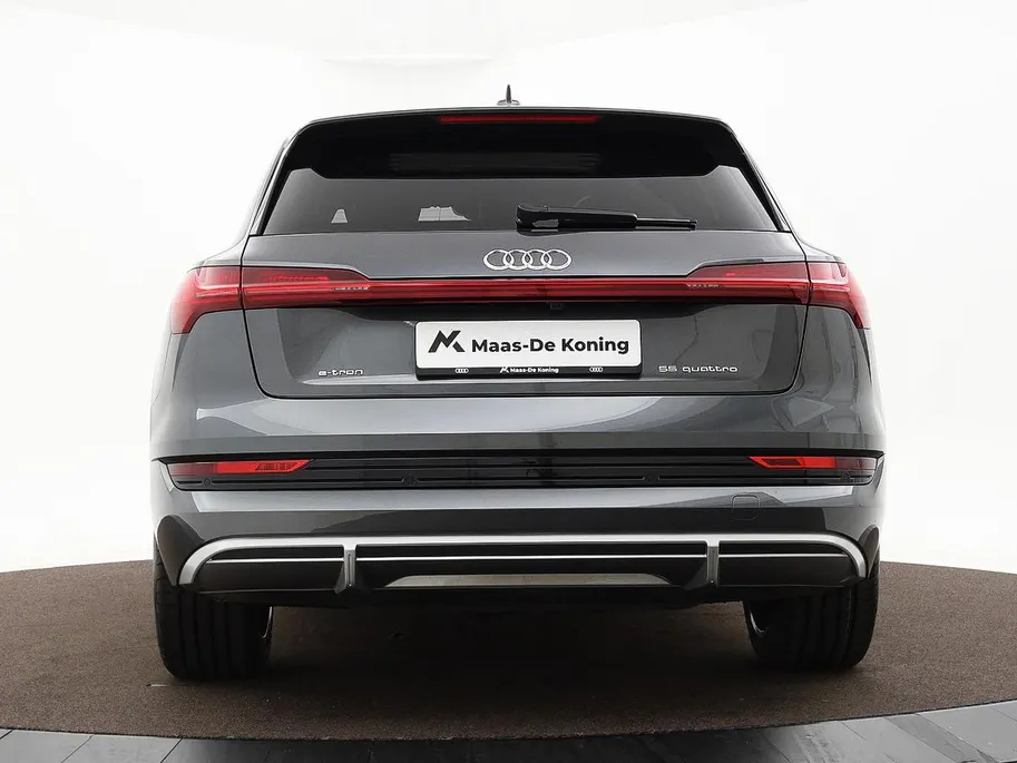 Audi e-tron 55 408pk Quattro S edition 95 kWh · SOH 97% · Panoramadak · Camera · Luchtvering · Elek. Achterklep · 20'' Inch ·