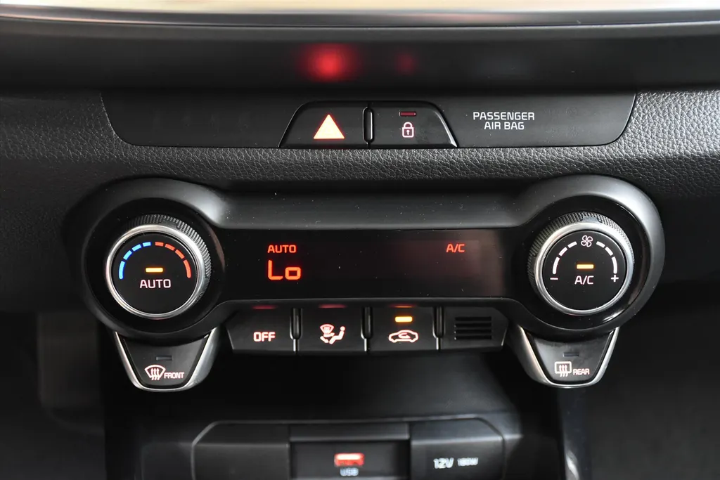 Kia Stonic 1.0 T-GDi MHEV 100pk DCT7 DynamicPlusLine