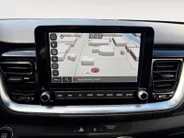 Kia Stonic 1.0 T-GDi MHEV GT-PlusLine | Navi | Clima | Camera | Schuif-/Kanteldak | Dodehoekdetectie | Stoel-/Stuurverwarming | LED-Koplampen | Carplay | LM Velgen