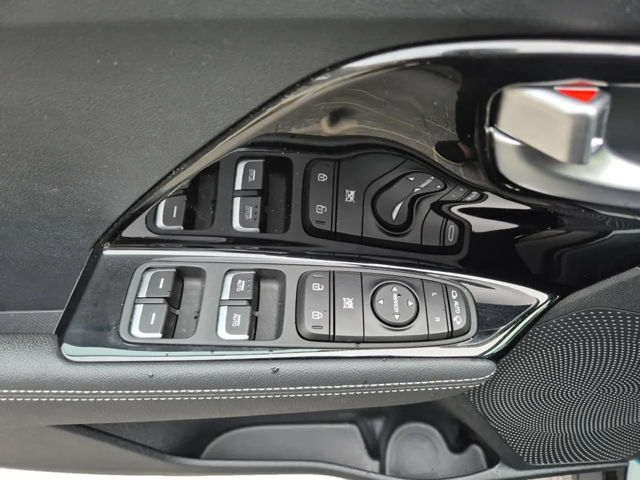 Kia Niro 1.6 GDi Hybrid DynamicLine | Airco | Navi | Camera | Cruise Control | Trekhaak |