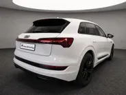 Audi e-tron 55 408pk Quattro S edition 95 kWh · SOH 97,1% · Panoramadak · Camera · Luchtvering · Zwart Optiek Plus · 21'' Inch ·