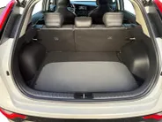 Kia Niro 1.6i Hybrid DynamicLine | Zeer nette auto | Cruise Control Adaptief | LM Velgen 16 ' | Carplay | File Assistent | Camera | Metallic lak | Fabrieksgarantie t/m 17-5-2032 | NAP