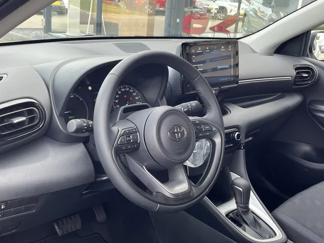 Toyota Yaris 1.5 Hyrid 115 Active | 3500 euro demo korting