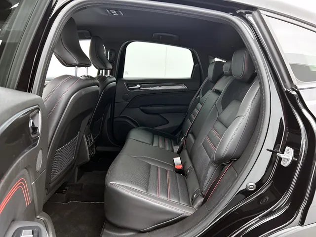 Renault Arkana E-Tech Hybrid 145PK R.S. Line RS Alpine | CAMERA | ADAPTIVE CRUISE | STOELVERWARMING