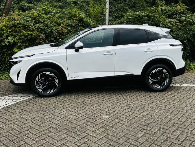 Nissan QASHQAI 1.3 MHEV Xtronic N-Connecta | NISSAN MORE 10 Jaar garantie | €6000,- korting inclusief inruilpremie | Andrioid/Apple Carplay | 360graden camera's | Stoel-/ Stuur-/ Voorruitverwarming | Panoramadak |