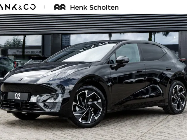 Lynk & Co 02