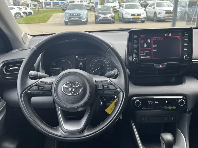 Toyota Yaris 1.5 Hybrid Active | Trekhaak | Camera | Stoelverwarming
