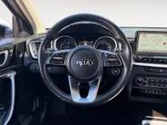 Kia XCeed 1.0 T-GDi DynamicPlusLine | Stoel- en stuurverwarming | Keyless entry/start | Achteruitrijcamera | Parkeersensoren achter | Apple/Android Carplay | Cruise control | Climate control | Navi