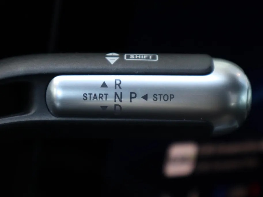 Mercedes-Benz CLA 250+ Launch Edition 85.5 kWh l Keyless l Achteruitrij camera l Stoelverwarming l Memory