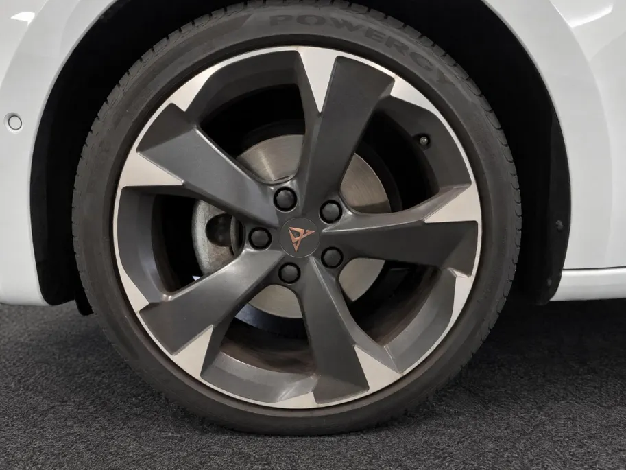 CUPRA Leon 1.5 eTSI 150pk DSG Business Edition · Camera · Apple/Android Car Play · Stoel-& Stuurverwarming · Navigatie · 18'' Inch · Garantie t/m 30-11-2027 of 100.000km
