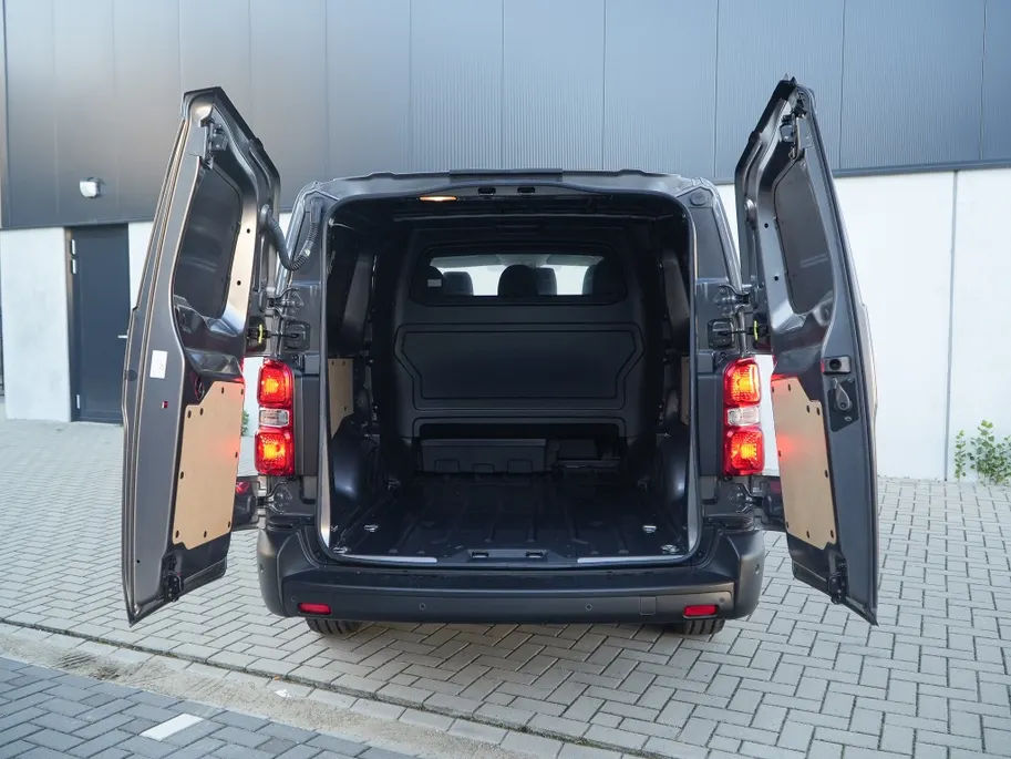 Fiat Scudo Scudo 2.0 MultiJet L3H1 DC 145PK | Automaat | 6zits | Camera | Navi |