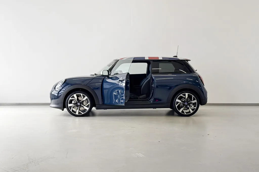 MINI Cooper 3-deurs 1.5 Cooper C Oxford Edition Classic